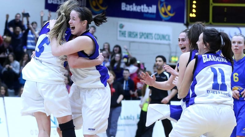 Claire Rockall and Niamh Dwyer of Team Montenotte Hotel celebrate at the final whistle