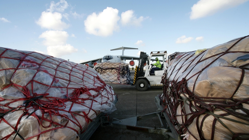 Gaining access for relief groups to reach an estimated 250,000 people trapped by fighting in Syrian cities is seen as a test for the peace talks