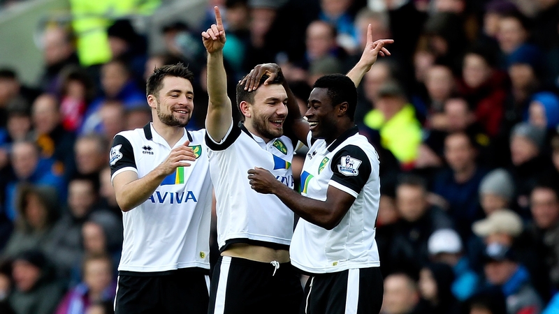 Norwich's Robert Snodgrass (centre) celebrates after giving his side the lead
