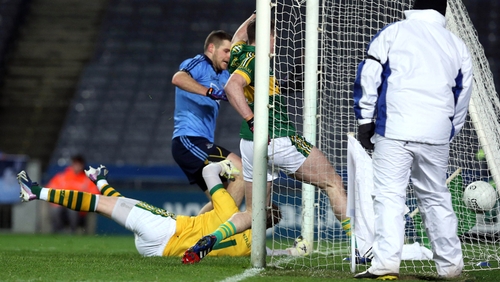 Kevin McManamon scores a goal for Dublin