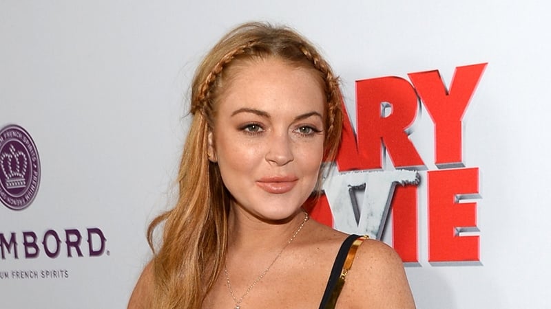 Lindsay Lohan's father writing tell-all book?