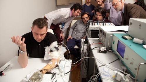 The patient was able to feel the shape and texture of objects using the robotic left hand (Pic: LifeHand 2 Patrizia Tocci)