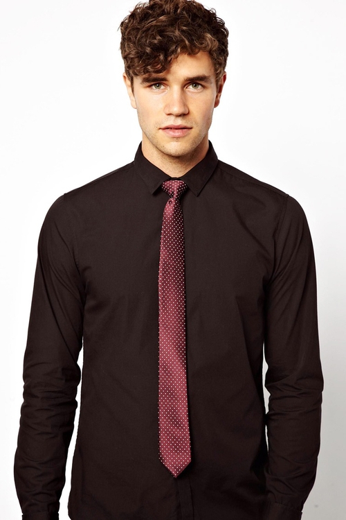 River Island Tie in Red Polka Dot €16.86 on Asos