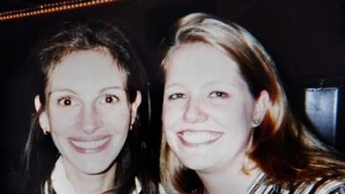 Julia Roberts and Nancy Motes. Pic courtesy of New York Daily News