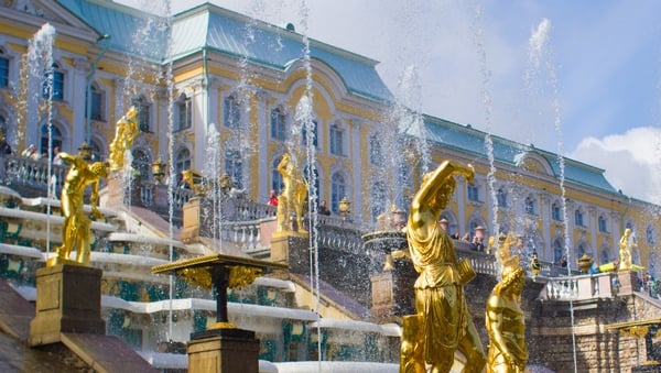 Hopes dashed that Russia's syndicated loan mark is reopening.