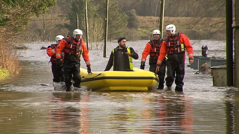 Defence Force members assist with flood relief in Galway
