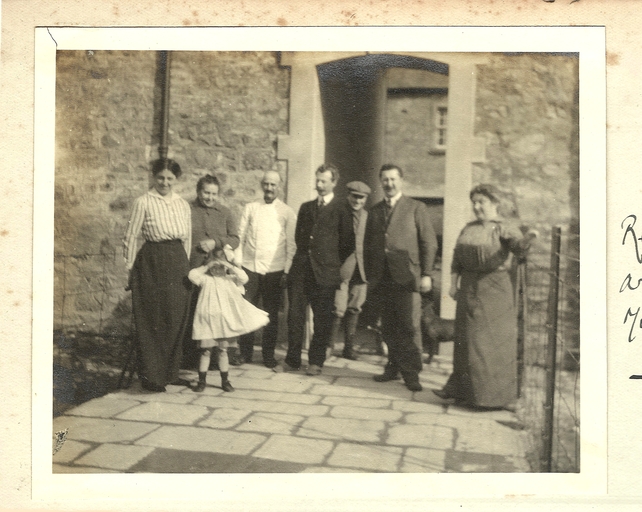 As the 100th anniversary of the refugees' arrival approaches, the Clogher Historical Society is trying to trace their descendants (Pic: Castle Leslie Archives)