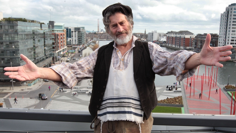 Paul Michael Glaser pictured on the roof of the Bord Gáis Energy Theatre