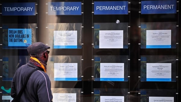 UK unemployment rate for January-March falls to 5.5%