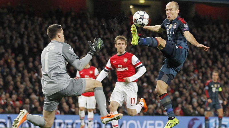 Wojciech Szczesny was sent off for this tackle on Arjen Robben