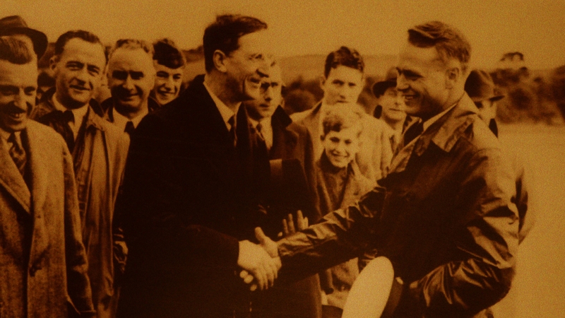 Pioneers and Aviators - De Valera shakes hands with Charles Lindbergh on Irish soil