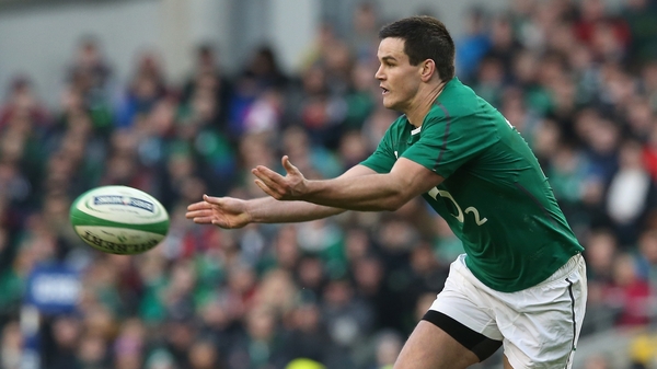 Thumb injury 'does not warrant surgery'