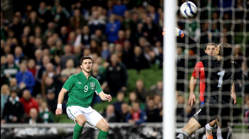 Shane Long puts Ireland ahead against Serbia