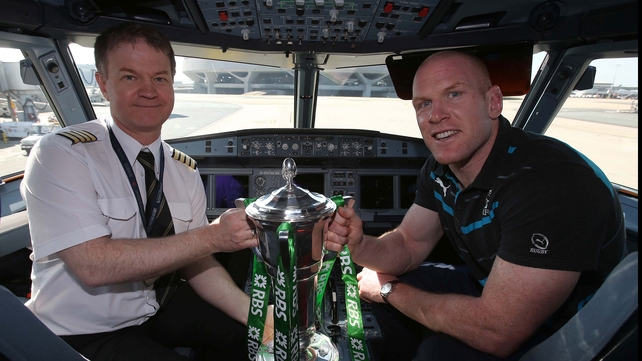 'This is your captain': Paul O'Connell poses with the pilot