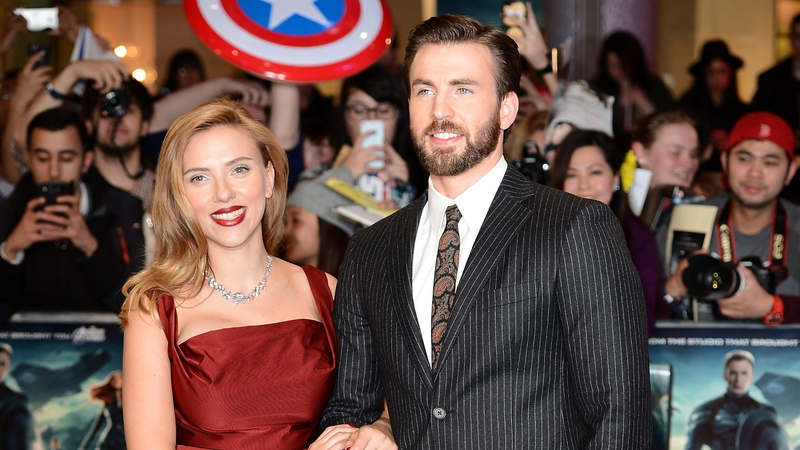 Scarlett Johansson and Chris Evans