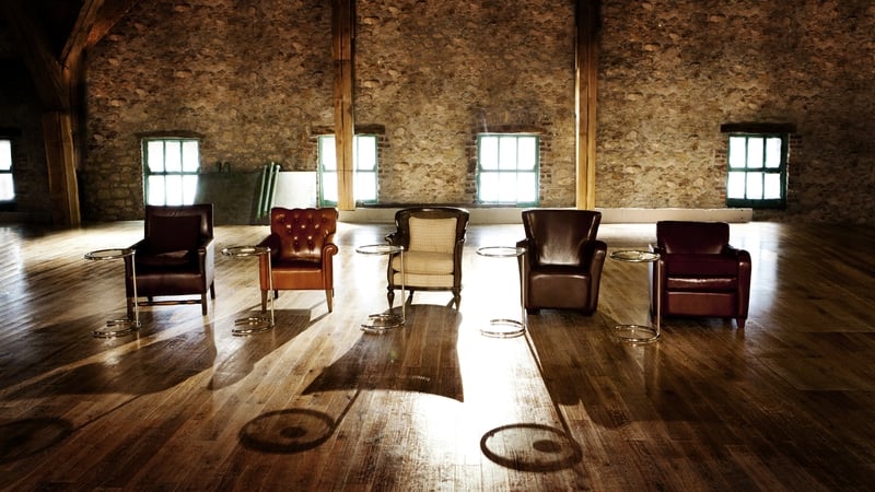 Chair's a thing: the Den awaits the arrival of the Dragons