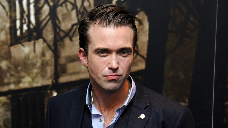 Scanlan - Plays Simon in In the Flesh