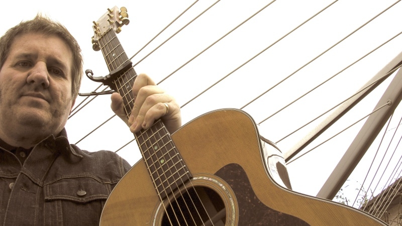 Pierce comes live from New York tonight (March 30) at 8.00pm, Irish time