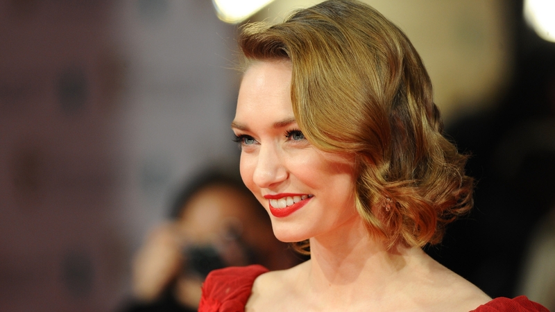 Eleanor Tomlinson goes from playing a Lady in The White Queen to being a servant in Poldark