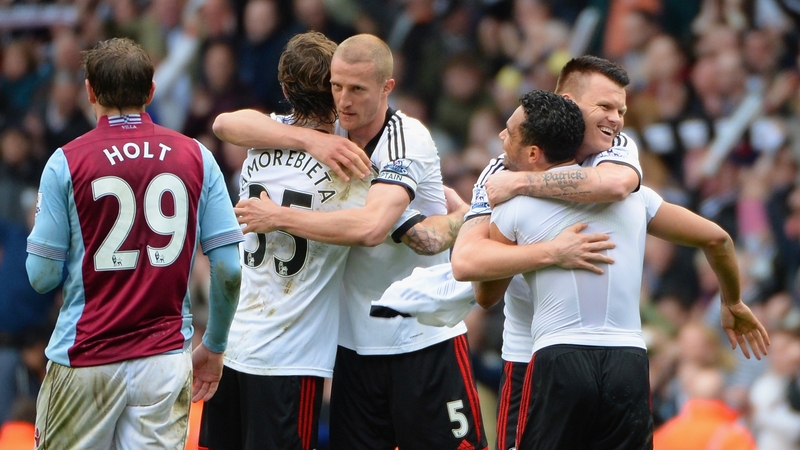 Fernando Amorebieta, Brede Hangeland, John Arne Riise and Kieran Richardson celebrate Fulham's victory