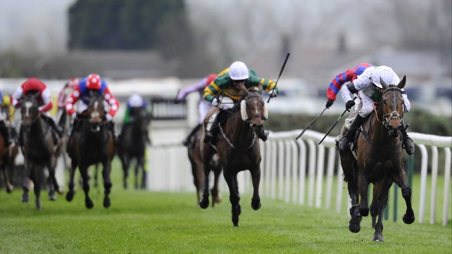 Pineau De Re leads home Balthazar King and Double Seven