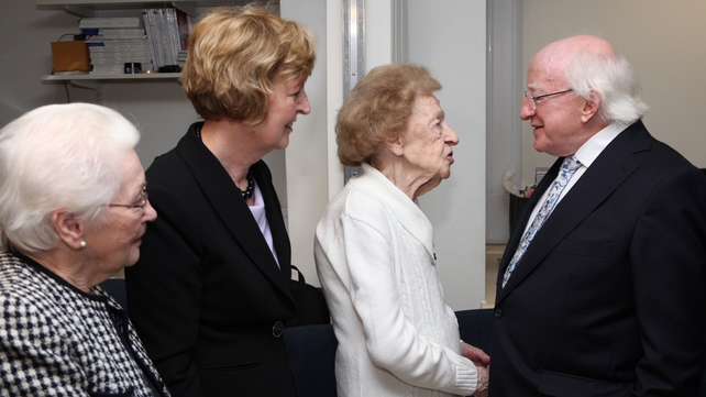 Guests line up to meet with the President at UCLH