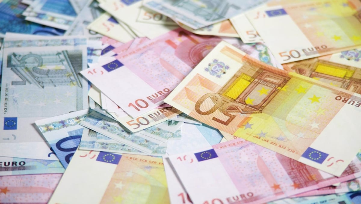 The Irish designer on the jury to pick the new euro banknotes