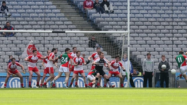 Andy Moran of Mayo misses with a late chance to win the game