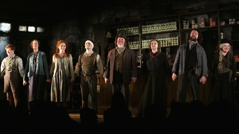 The Hollywood Reporter said that there is "not a weak link in the cast"