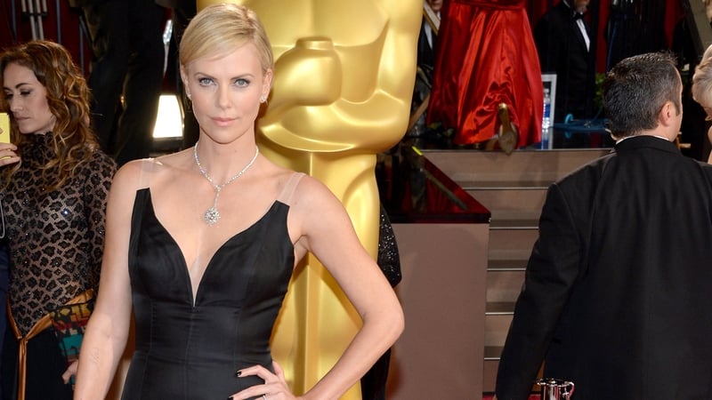 Charlize Theron to host SNL episode