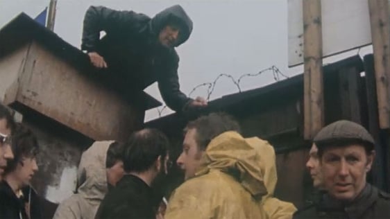 Confrontation between Friends of Medieval Dublin Protesters and Builders at Wood Quay