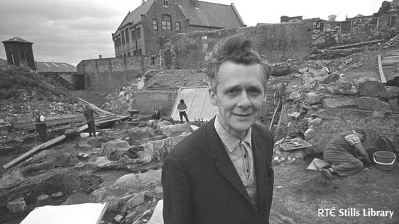 RTÉ producer Don Lenox, on an excavation site in Dublin's Winetavern Street (1969) © RTÉ Archives 2…