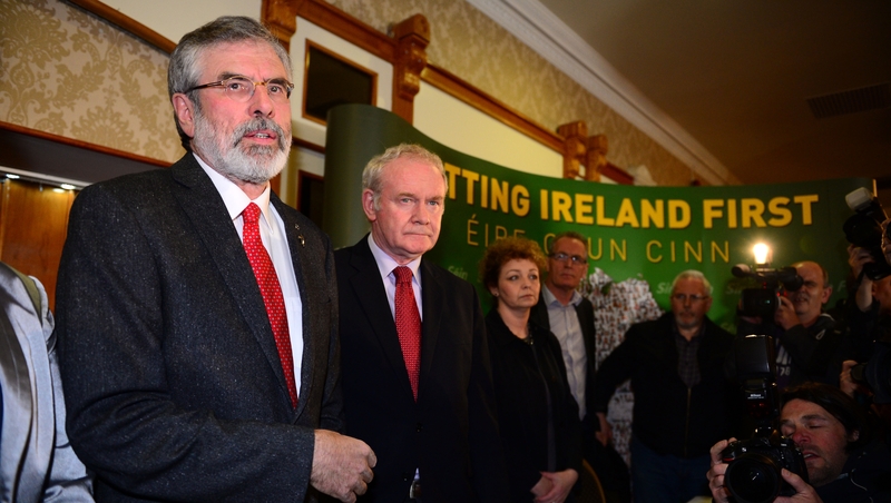 Gerry Adams (L) said his party would introduce Northern representation in the Dáil