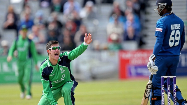 George Dockrell makes an unsuccessful LBW appeal