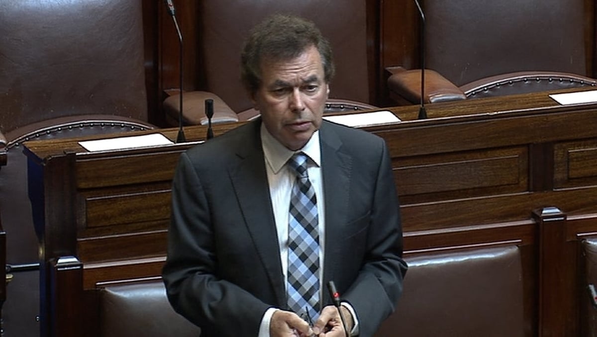 Should former minister Alan Shatter accept a severance package?