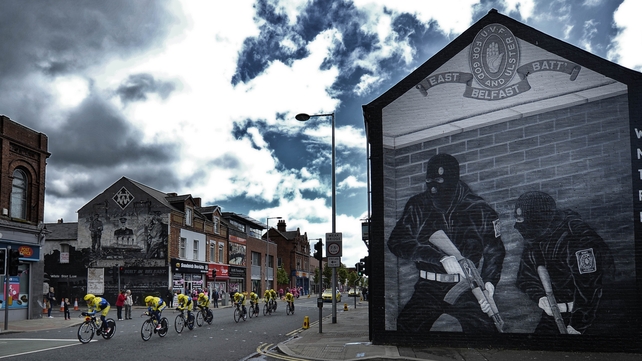 The Giro riders warm up riding through Belfast on Friday
