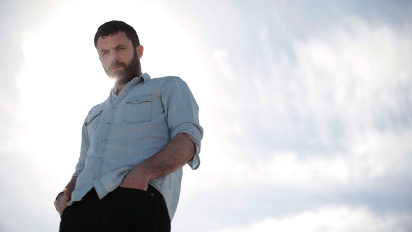 Watch: Mick Flannery performs Rosealine