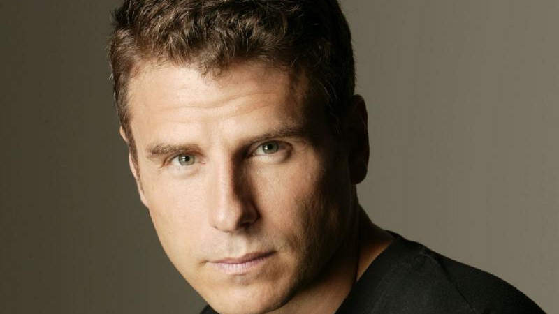 Jason Durr will be treading the Bord Gáis Energy Theatre boards as Poirot from June 23 - 28