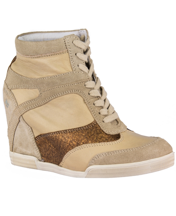 Pair of shoes to the value of €100 to giveaway from PurpleTag.ie