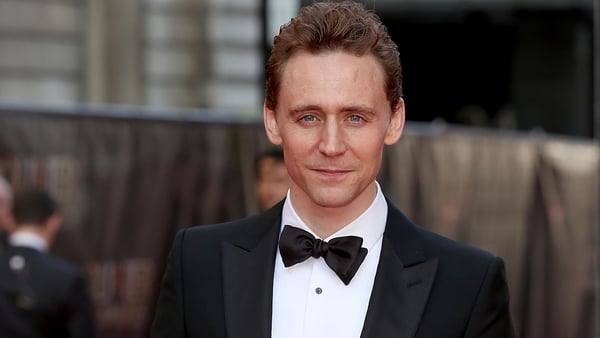 Tom Hiddleston shows off his Irish accent
