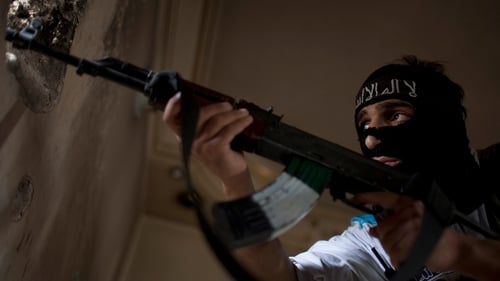 An IS assault forced the army to pull back late last night
