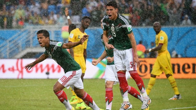 Dos Santos and defender Hector Moreno, furious that the score still stands at 0-0