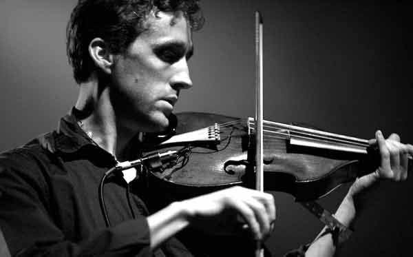Burning Bright: Colm Mac Con Iomaire In Session