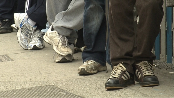 The number of people who were unemployed stood at 127,600 in November, new CSO figures show.