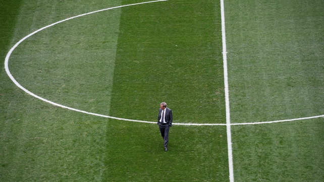 England coach Roy Hodgson had one last moment of solitude and planning on the pitch before the kick-off of the must-win contest