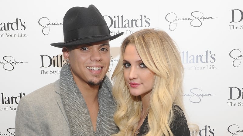Evan Ross and Ashlee Simpson are set to wed in August