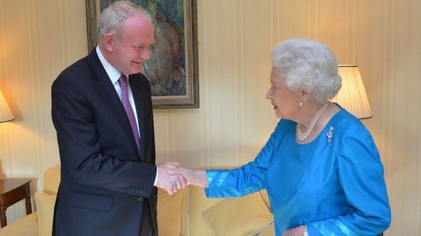 Martin McGuinness shakes hands with Queen Elizabeth
