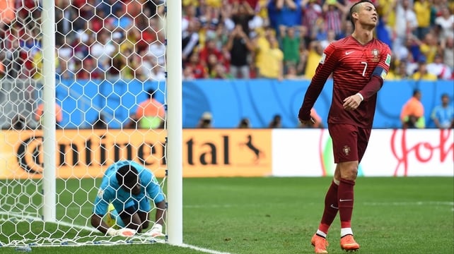 Ronaldo reacted to his very near chance to give Portugal the lead