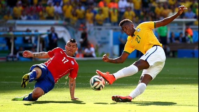 Jo went back to work against Medel...