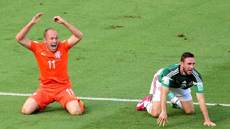 Arjen Robben was accused by Mexico of making three dives during match in Fortaleza